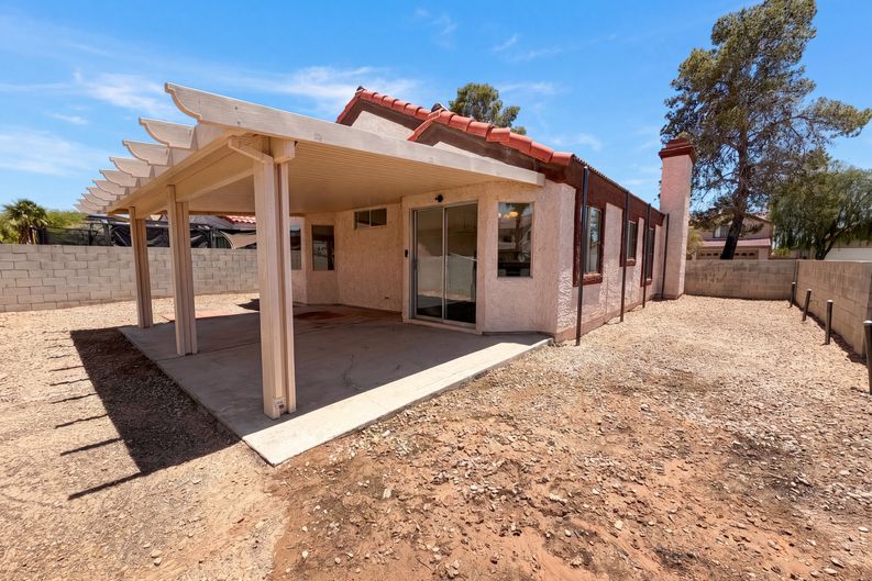 Photo 5 of 18 of 6212 Warm River Rd, Las Vegas, NV