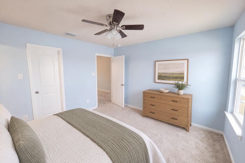 Photo 17 of 39 of 3001 Gilchrist Dr, Lorena, TX