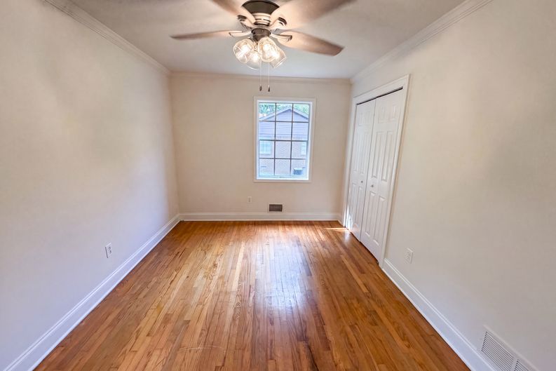 Photo 7 of 19 of 1375 NW South Hicks Cir, Conyers, GA