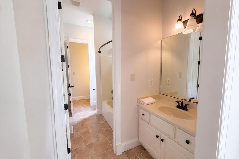 Photo 16 of 42 of 3027 Krogen Ct, Creedmoor, NC