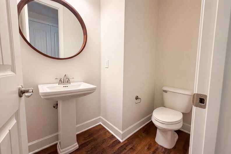 Photo 12 of 17 of 2520 Val Marie Dr, Madison, TN
