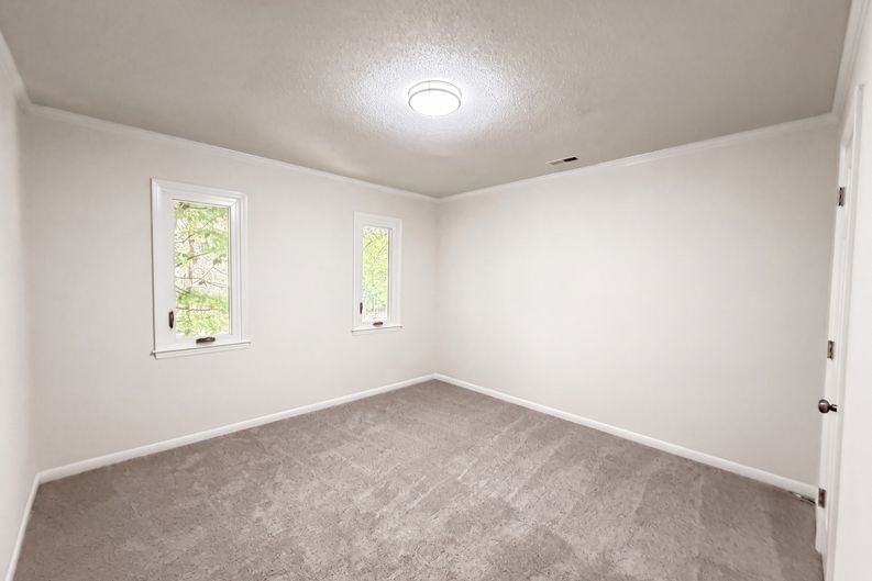 Photo 13 of 26 of 7210 Apple Creek Dr, Mint Hill, NC