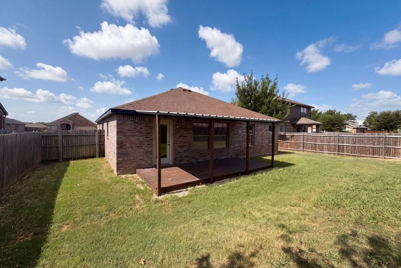 Photo 6 of 17 of 143 Pintail Ln, Sanger, TX