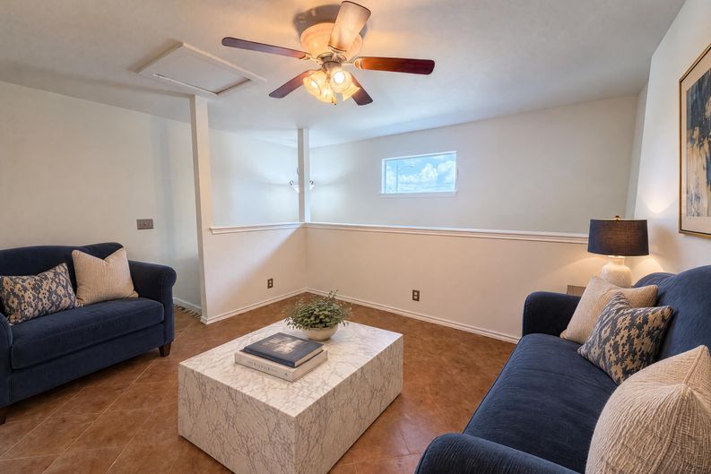 Photo 18 of 22 of 5810 Vasey Blvd, Austin, TX