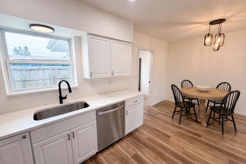 Photo 9 of 19 of 567 Baywood Dr N, Dunedin, FL