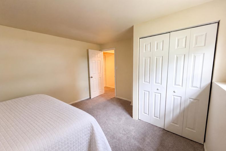 Photo 19 of 48 of 8641 Centerton Ln, Manassas, VA