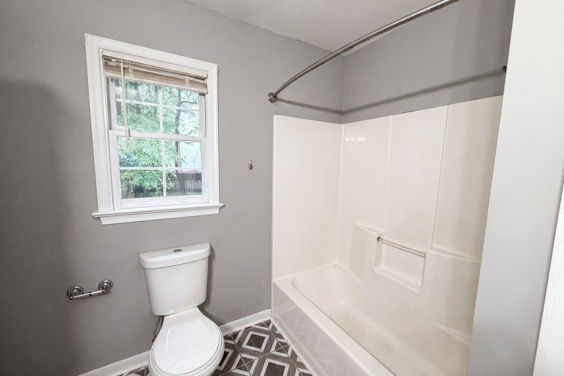 Photo 11 of 16 of 2700 Tipton St, South Chesterfield, VA