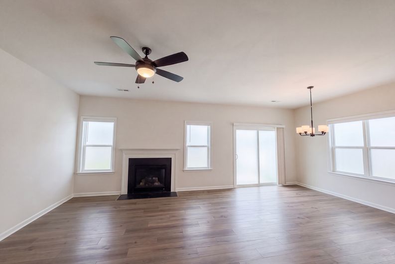 Photo 13 of 37 of 7463 Buckview Ct, Kernersville, NC