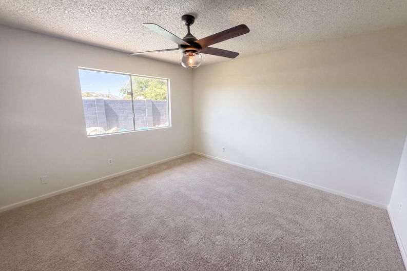 Photo 14 of 19 of 20226 N 32nd Ln, Phoenix, AZ