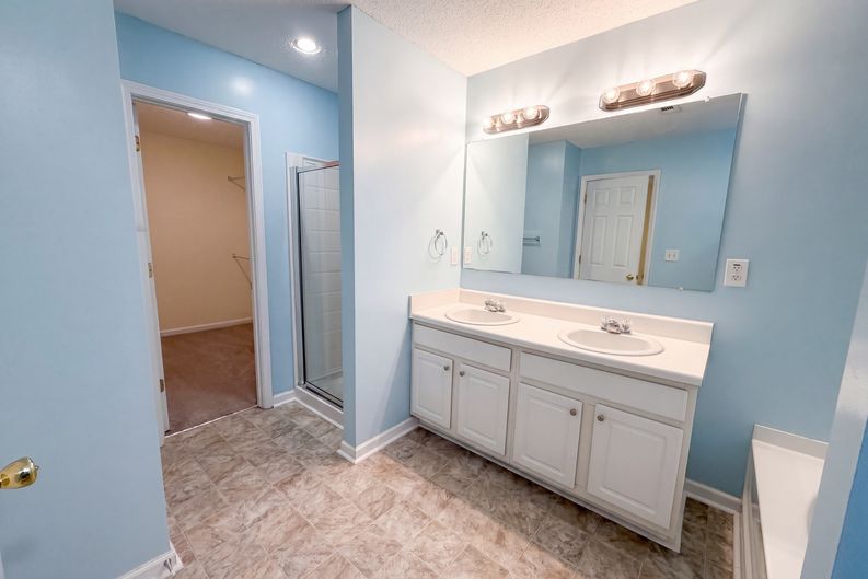 Photo 14 of 20 of 2350 Heritage Park Cir NW, Kennesaw, GA