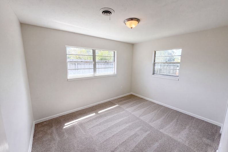 Photo 8 of 25 of 4450 Keats Ave, Titusville, FL