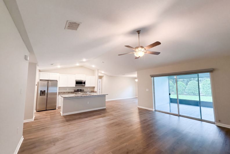 Photo 9 of 27 of 5315 SE 91st St, Ocala, FL