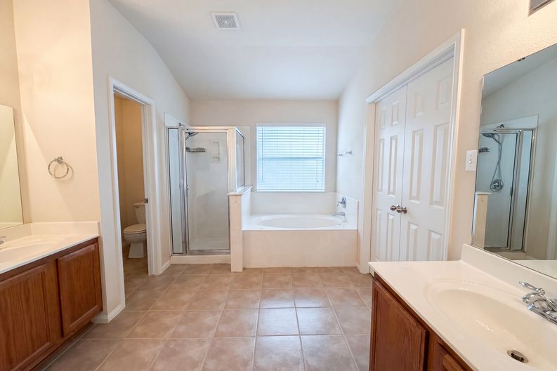 Photo 16 of 21 of 312 Crowfoot Dr, Harker Heights, TX