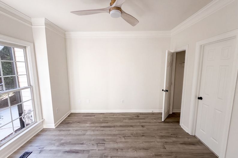 Photo 42 of 49 of 12209 Willingdon Rd, Huntersville, NC