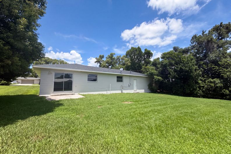 Photo 5 of 19 of 4918 Denise Ave, Lakeland, FL