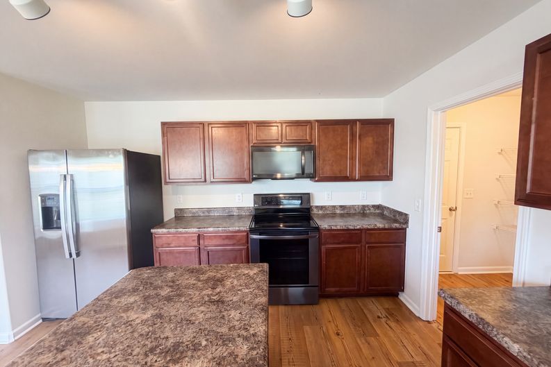 Photo 10 of 24 of 1134 Aster Way, Burlington, NC