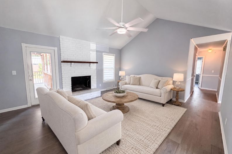 Photo 3 of 22 of 189 Tall Pines Rd, Ladson, SC