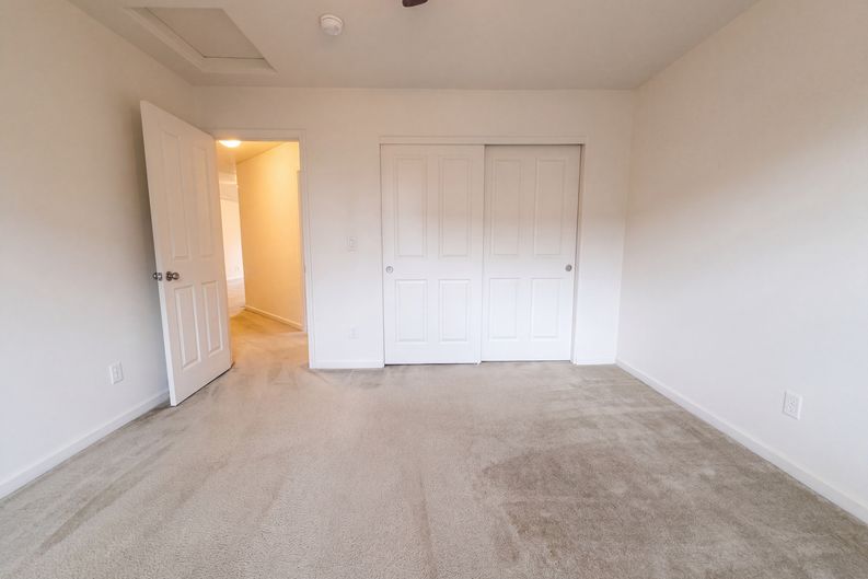 Photo 14 of 20 of 3468 SE Silver Fox Ave, Hillsboro, OR