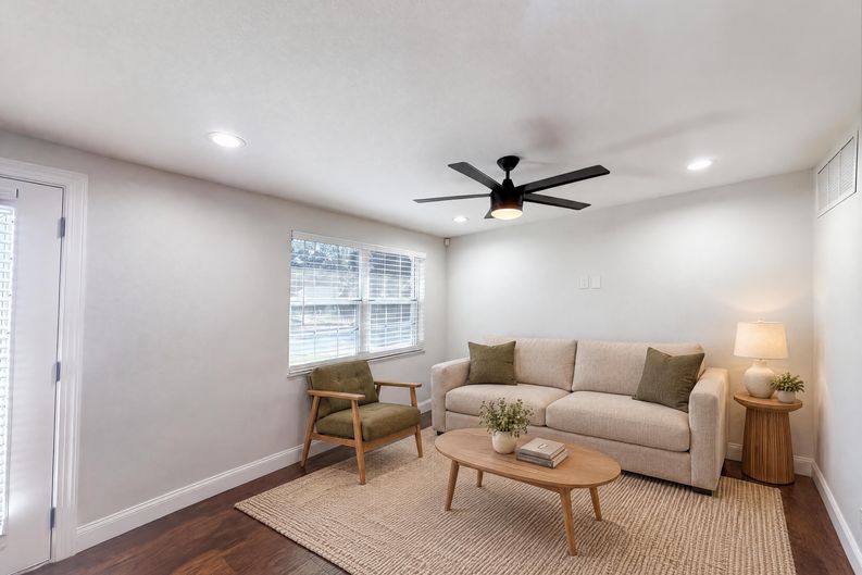 Photo 7 of 22 of 645 10th Pl, Safety Harbor, FL