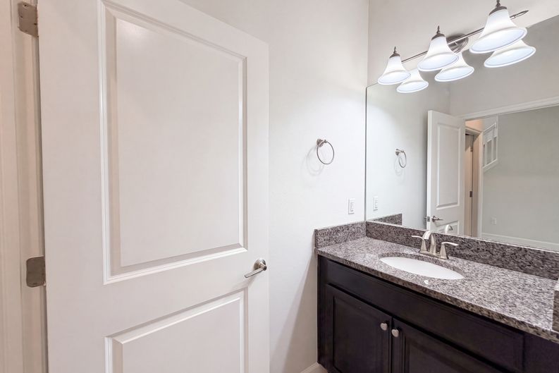 Photo 20 of 36 of 9709 Ivory Dr, Sun City Center, FL