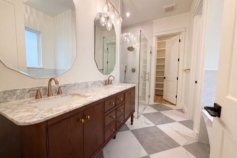 Photo 6 of 21 of 4211 Honeycomb St, San Antonio, TX