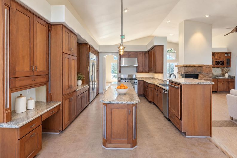 Photo 7 of 38 of 3320 Charla Dr, Prescott, AZ