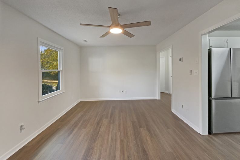 Photo 10 of 18 of 4051 Gordon Ct, Winston Salem, NC