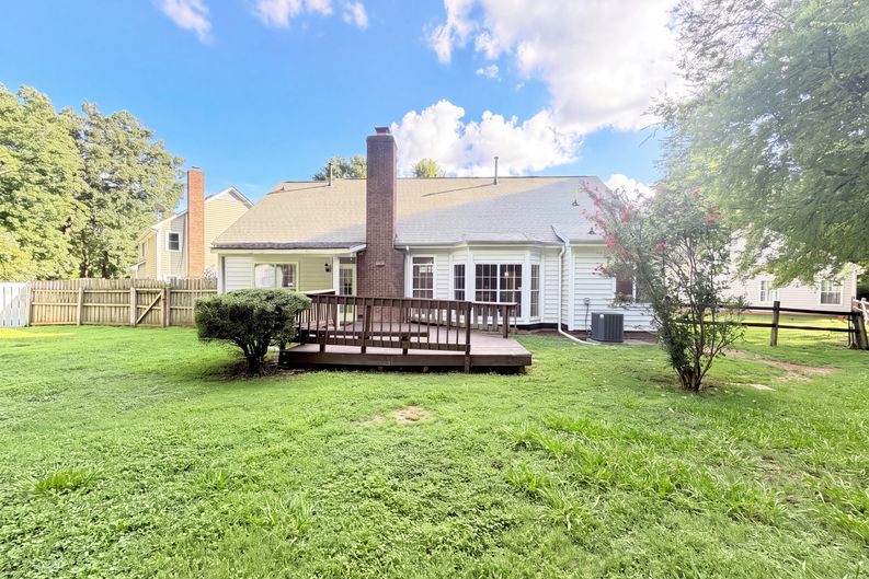 Photo 5 of 17 of 8536 Albury Walk Ln, Charlotte, NC