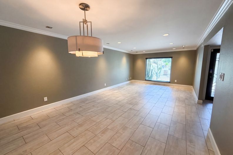 Photo 6 of 33 of 2244 E Nicolet Ave, Phoenix, AZ