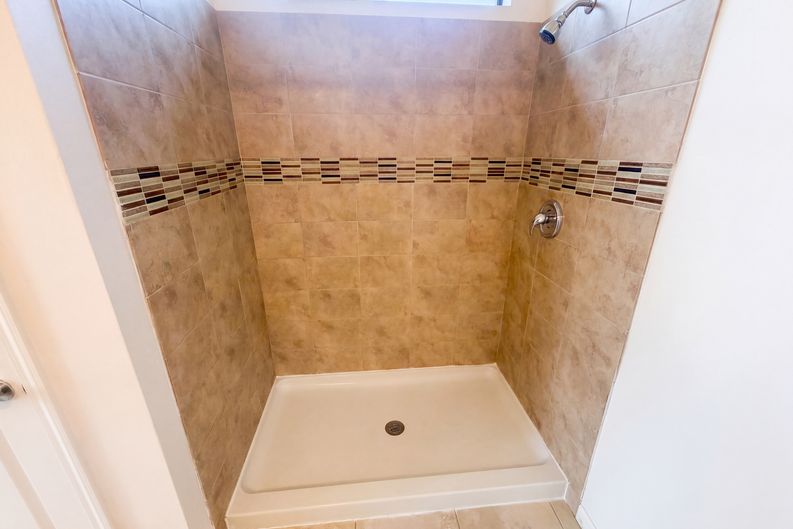 Photo 17 of 47 of 1416 Hickory View Cir, Parrish, FL