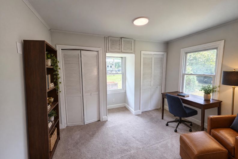 Photo 13 of 21 of 704 Morningside Dr, Mount Holly, NC