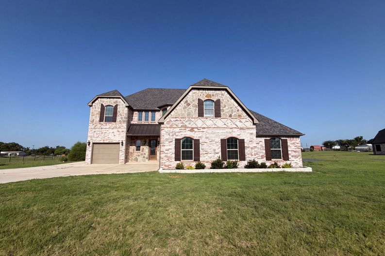 Photo 44 of 46 of 1208 Redbud St, Howe, TX