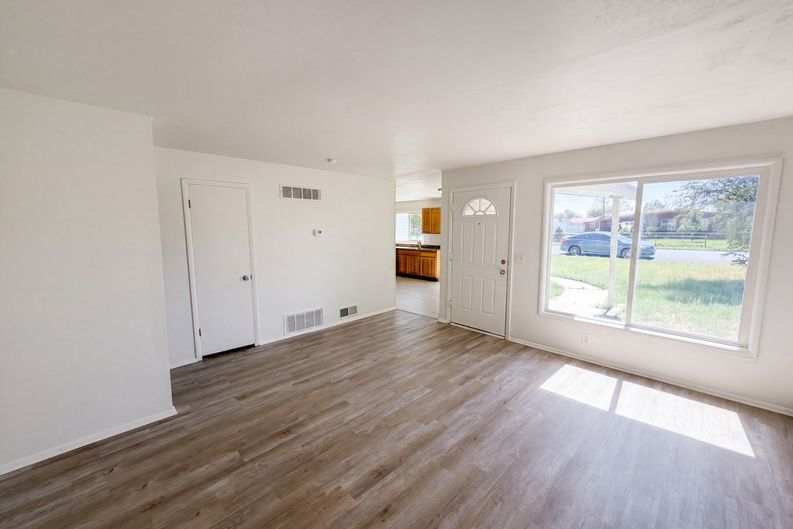 Photo 3 of 18 of 3168 W Lehi Dr, West Valley City, UT