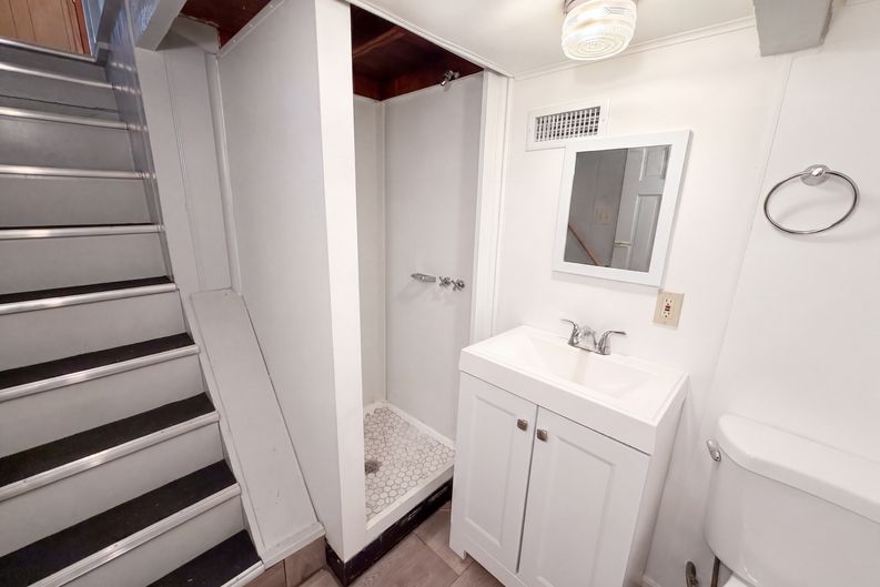 Photo 16 of 20 of 23679 Hillside Dr, Crestline, CA