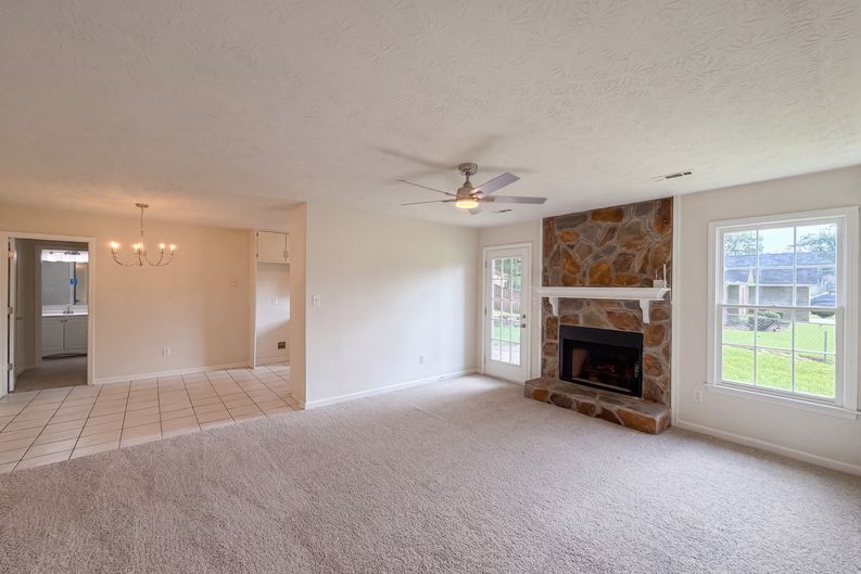 Photo 7 of 25 of 6120 Dorchester Dr, Rex, GA
