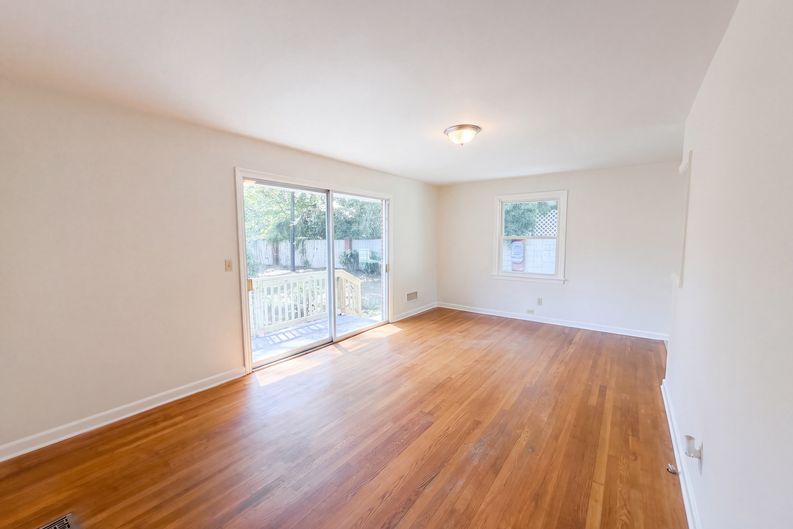 Photo 10 of 25 of 3022 Lindenwood Dr, Columbia, SC