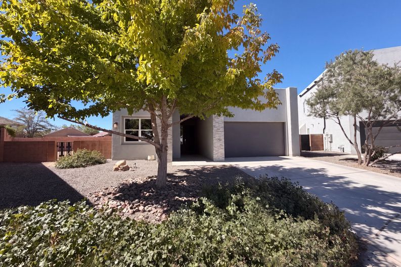 Photo 18 of 23 of 2437 Lynn Rd SE, Rio Rancho, NM