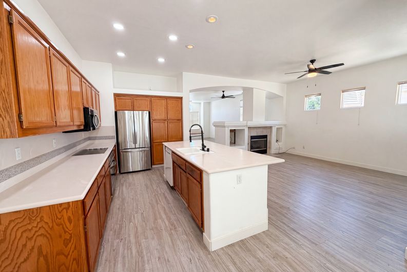 Photo 8 of 28 of 3309 Mokelumne Ct, Modesto, CA