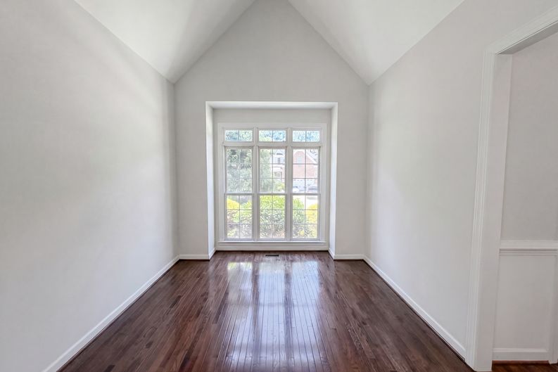 Photo 3 of 26 of 6312 Ridgemount St, Wake Forest, NC