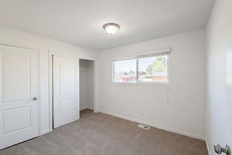 Photo 15 of 28 of 67 S 470 E, Orem, UT