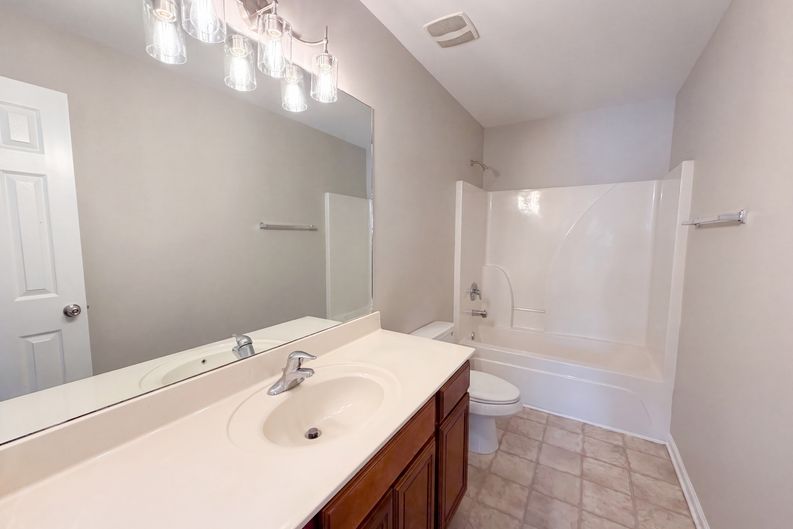 Photo 19 of 29 of 3010 Feradach Ln, Spring Hill, TN
