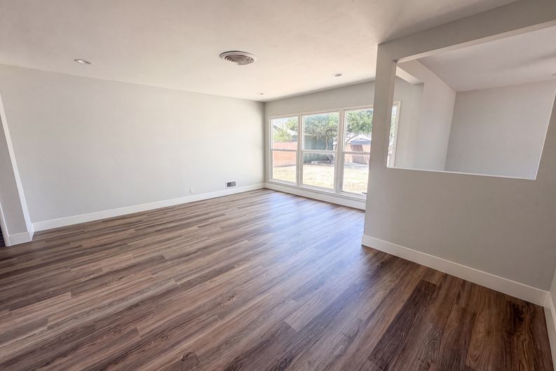 Photo 3 of 29 of 8015 Aldea Ave, LOS ANGELES, CA