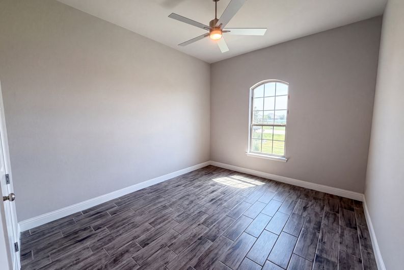 Photo 20 of 31 of 3608 Ridge Point Dr, Argyle, TX