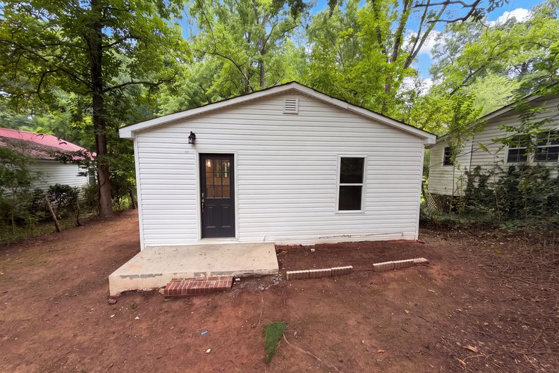 Photo 5 of 17 of 511 Manigault St, Winnsboro, SC