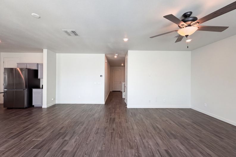 Photo 10 of 37 of 15 N 199th Ave, Buckeye, AZ