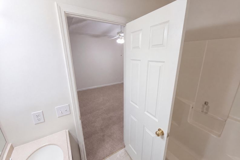 Photo 21 of 31 of 330 Dreamland Ct, Winder, GA