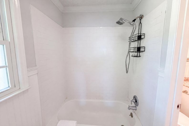 Photo 14 of 18 of 4305 Dawnwood Dr, Gastonia, NC
