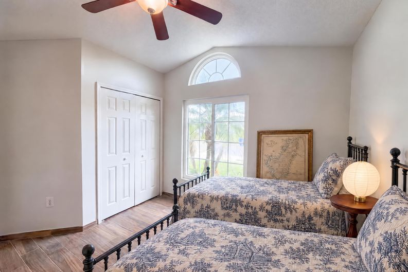 Photo 16 of 28 of 4615 Eaglet Ln, Kissimmee, FL