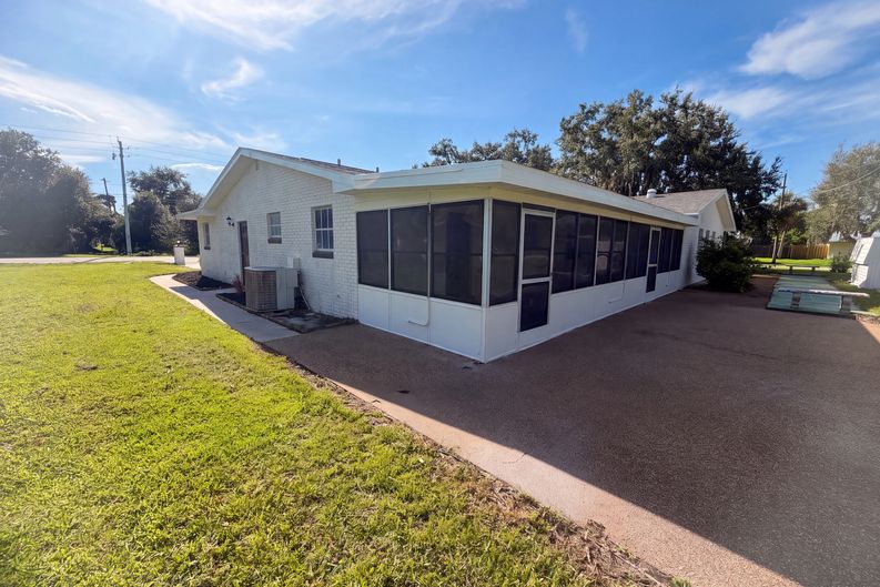 Photo 29 of 33 of 6501 Fort Pierce Blvd, Fort Pierce, FL