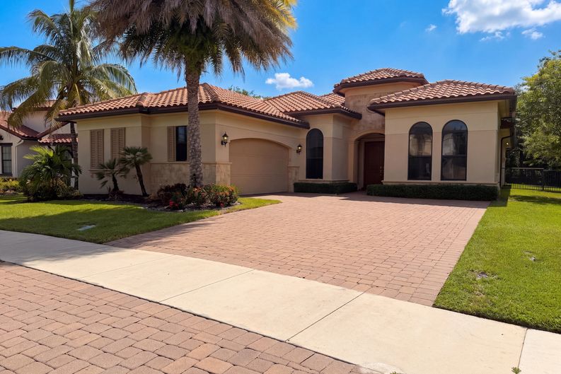 Photo 74 of 124 of 7990 NW 112th Ter, Parkland, FL